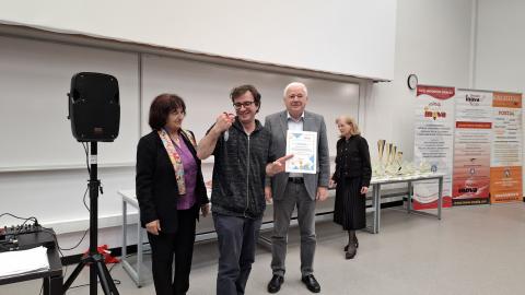 Nikola Hadži Veljković_srebrna medalja_INOVA MLADI 2025_dodjela nagrada